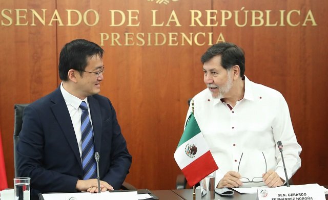 En guerra comercial “no hay ganadores”, coinciden Fernández Noroña y representante de embajada de China en México