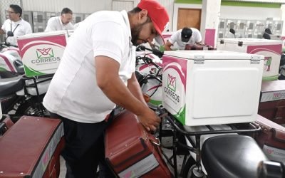 Correos de México reconoce tradición y cultura de las y los carteros