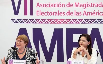 La democracia y los derechos de las mujeres están bajo peligro; no daremos un paso atrás para combatir el intento de silenciarlas: Michelle Bachelet