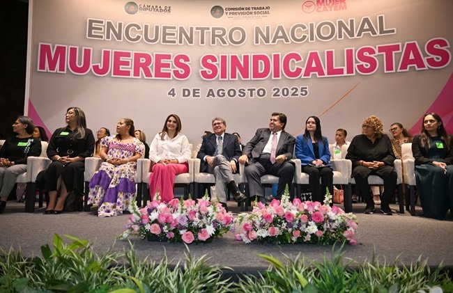 “LAS MUJERES SON EL MOTOR DE LA PRODUCTIVIDAD EN ESTE PAÍS”: ENCUENTRO NACIONAL DE MUJERES SINDICALISTAS FORTALECE EL DIÁLOGO LEGISLATIVO-LABORAL