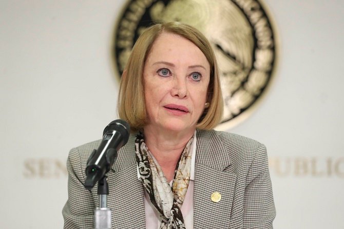 Entrega Senado 10 tráileres con víveres para ayudar a damnificados por las intensas lluvias: Laura Itzel Castillo