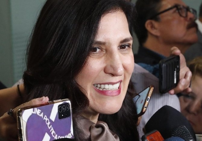 Rechaza Kenia López Rabadán fast track a la ley de aguas