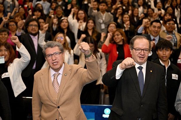 “Todos tenemos que sensibilizarnos con los jóvenes; hay que atender sus reclamos, sus exigencias, y hay que escucharlos”: Dip. Monreal