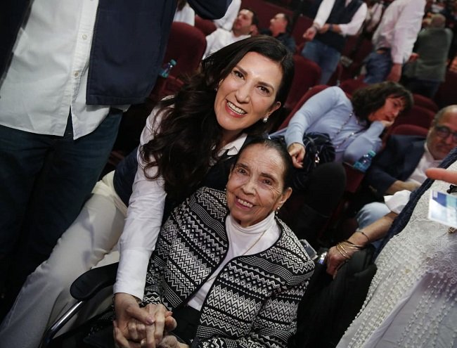 Acción Nacional se restructura para defender a la patria, la familia y la libertad: Kenia López Rabadán