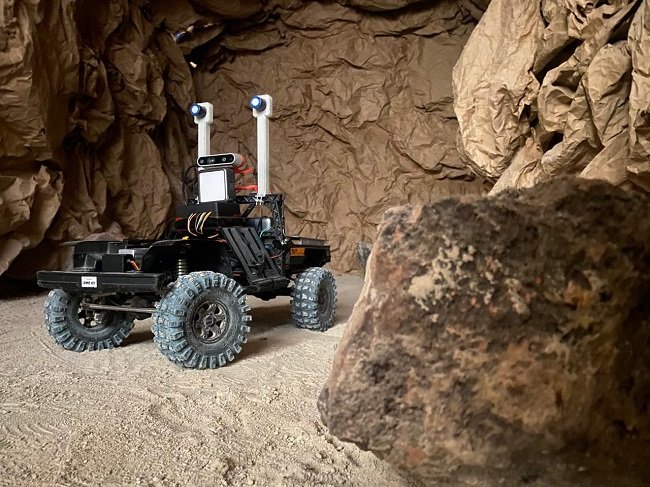 Diseñan estudiantes del Politécnico robot explorador que mapea e identifica riesgos en minas