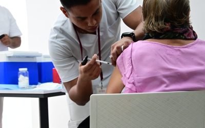 Instalan autoridades capitalinas 4 módulos de vacunación