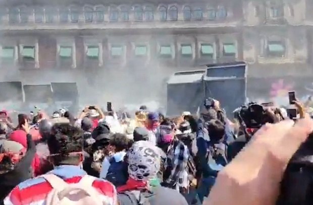 El gobierno debe escuchar a la gente para encontrar soluciones