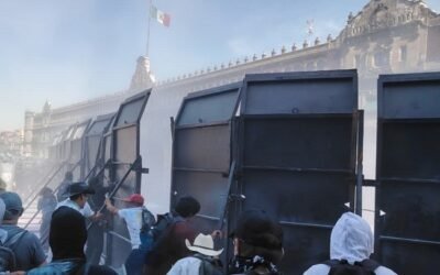 *LO QUE NO DICE EL BOLETÍN DEL GOBIERNO DE LA CIUDAD SOBRE LA MARCHA DEL 15 DE NOVIEMBRE; ASÍ ACTUARON LOS ENCAPUCHADOS *