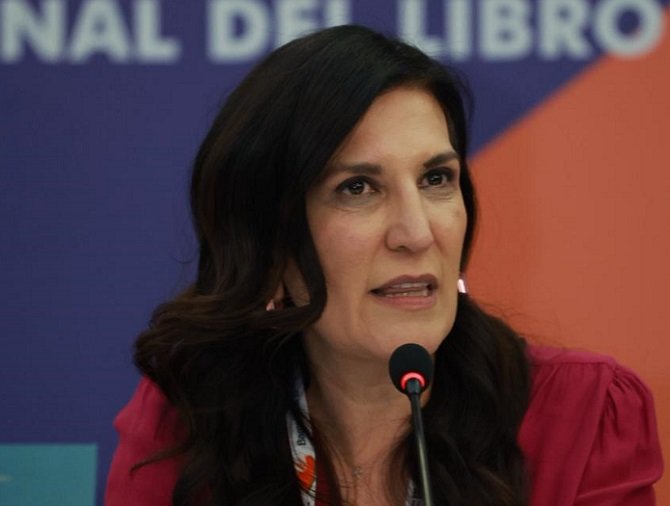 La 4T quiere «reinstalar un presidencialismo sin frenos, revestido de una narrativa de transformación», advierte López Rabadán