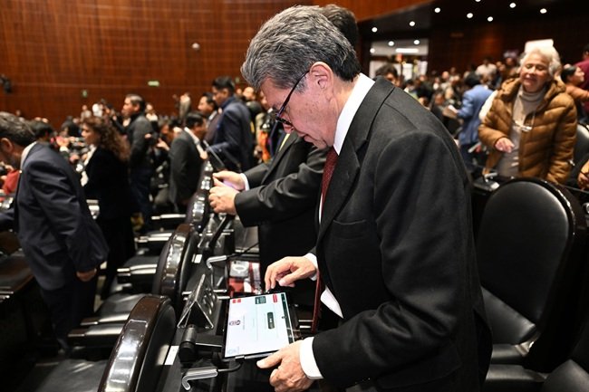 Apoyar a la industria es generar empleos, afirma Monreal