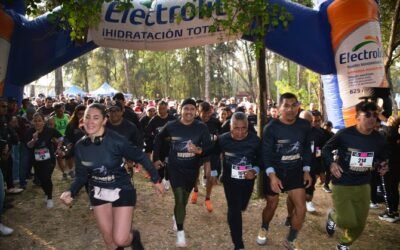 Exitosa, la Primera Carrera Atlética Navideña de CUSAEM