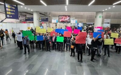 SICT debe revisar con taxistas de aeropuertos altas tarifas: Sheinbaum