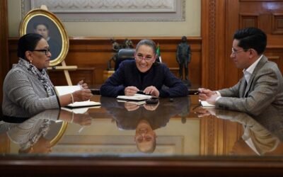 Sheinbaum dialoga con papa León XIV en día de la Virgen de Guadalupe; formaliza la invitación a México
