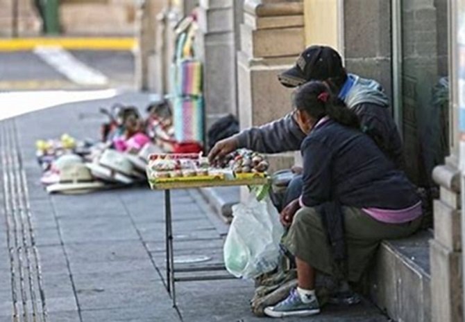 Trabajar menos basado en populismo puede causar mucho daño al país