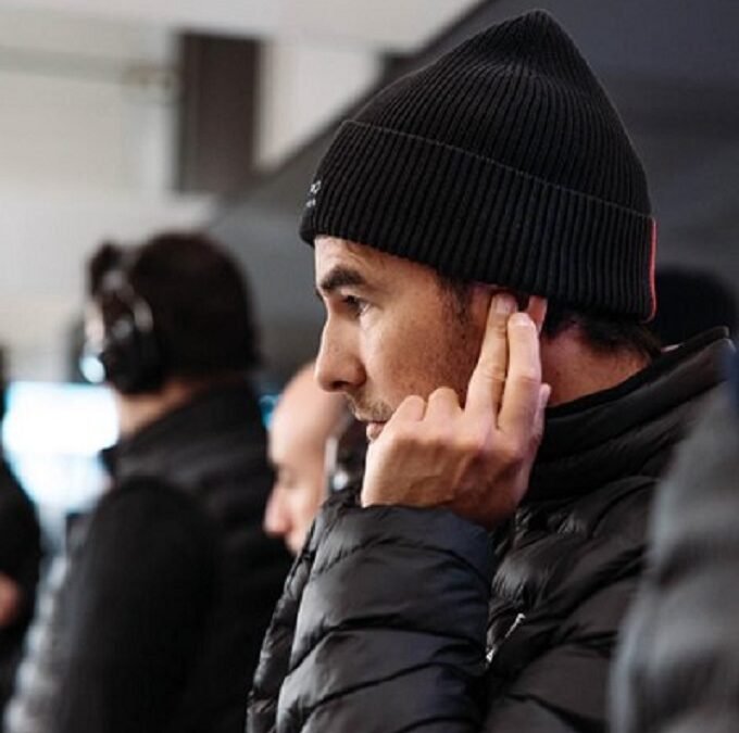 Checo celebra oficialmente sus primeras vueltas en el monoplaza de Cadillac