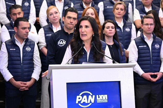 Defender la democracia y el voto de los mexicanos, reto mayúsculo durante el próximo periodo de sesiones: Kenia López Rabadán