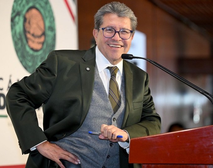 México no acepta subordinación, imposición ni presiones del exterior: Monreal