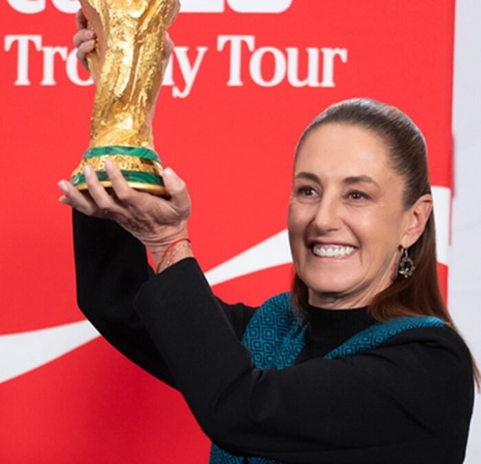 Presenta Sheinbaum en la Mañanera la Copa del Mundial de la FIFA 2026