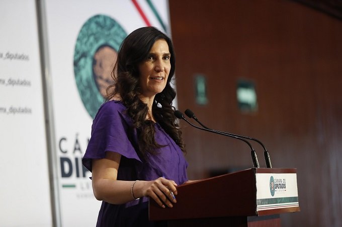 Cabeza fría en el tema de reforma electoral: Kenia López Rabadán