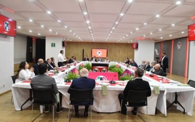 SE REÚNE ALEJANDRO MORENO CON EX GOBERNADORES DEL PRI