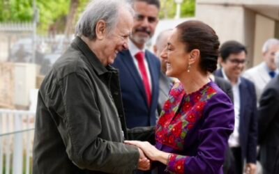 Claudia Sheinbaum se encuentra con Joan Manuel Serrat durante su gira por Barcelona