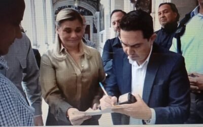 FGR cita a comparecer a la gobernadora de Chihuahua, Maru Campos