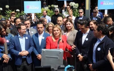 Con mitin político, asiste Maru Campos a FGR tras presencia de agentes de la CIA en Chihuahua