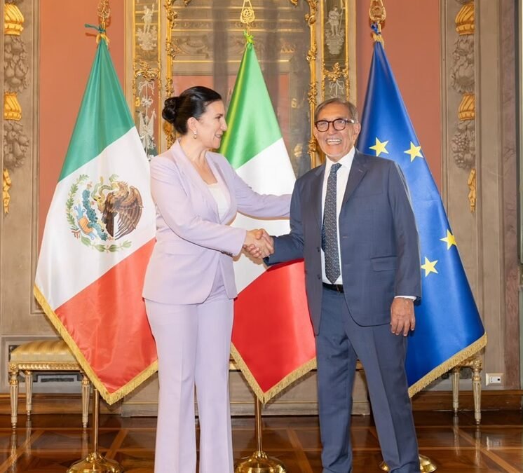 Reconoce Kenia López, liderazgo de Giorgia Meloni y la importancia de la paridad en la vida pública