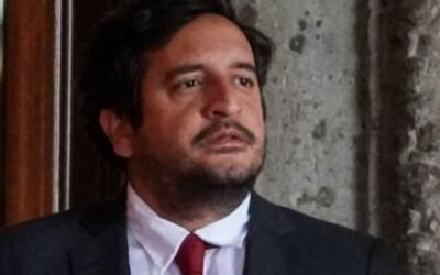 Retira EU visa a hijo de AMLO; es fobia enfermiza, revira
