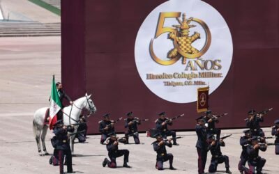 Sheinbaum celebra el 50 aniversario del Colegio Militar, llama a cadetes recordar que ‘la Patria es Primero’