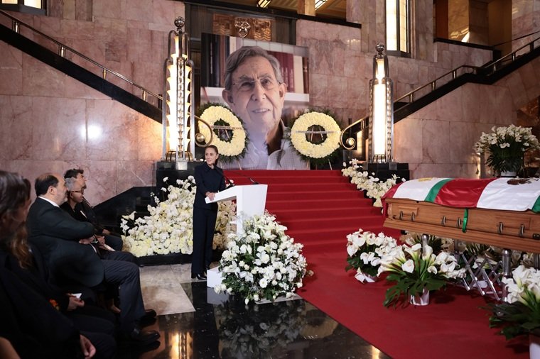 PROPONE SHEINBAUM EL INGRESO DE CUAUHTÉMOC CÁRDENAS SOLÓRZANO A LA ROTONDA DE LAS PERSONAS ILUSTRES